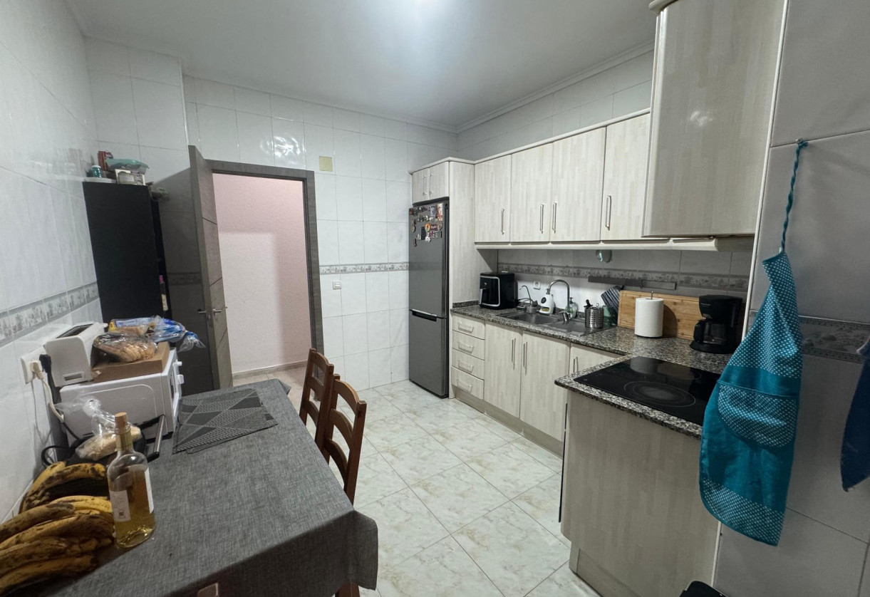Reventa · APARTAMENTO · Torrevieja · Playa del Acequión