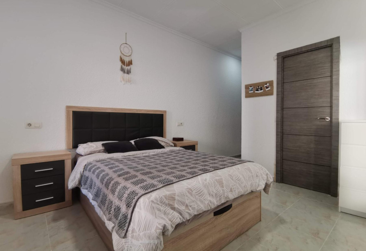 Reventa · APARTAMENTO · Torrevieja · Playa del Acequión