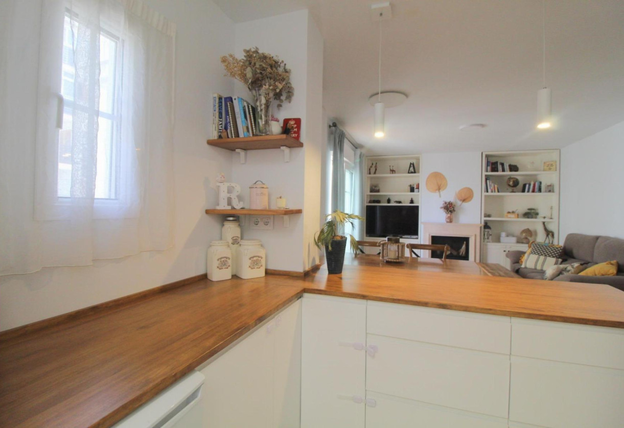 Reventa · APARTAMENTO · Torrevieja · La Veleta