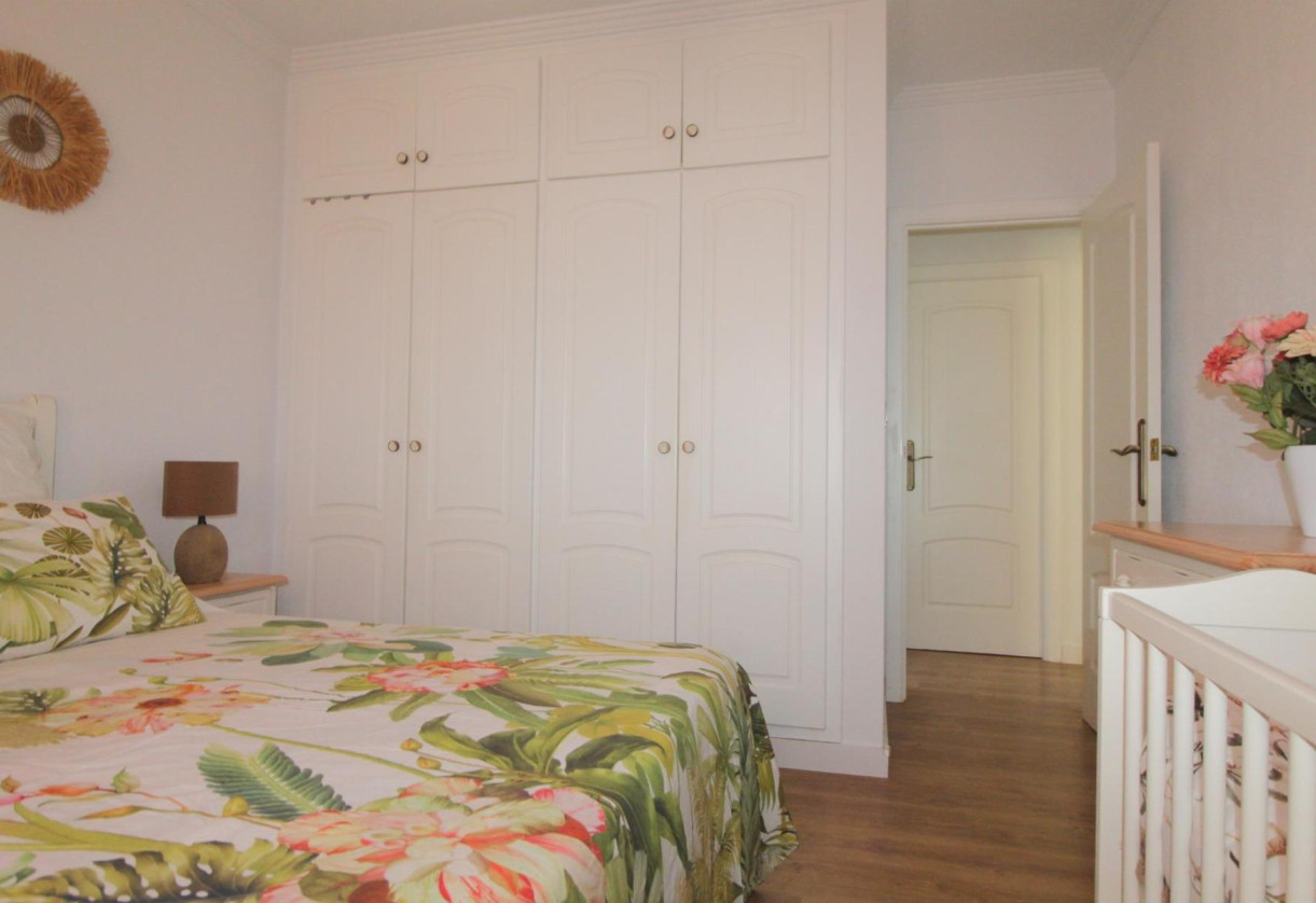 Reventa · APARTAMENTO · Torrevieja · La Veleta
