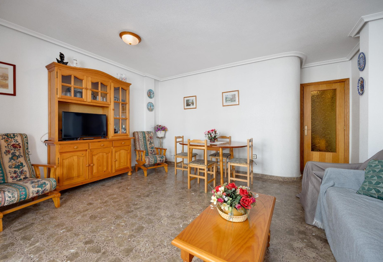 Rynek wtórny · Apartment · Torrevieja · Playa del cura