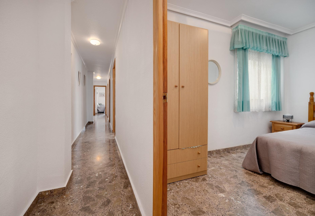 Rynek wtórny · Apartment · Torrevieja · Playa del cura