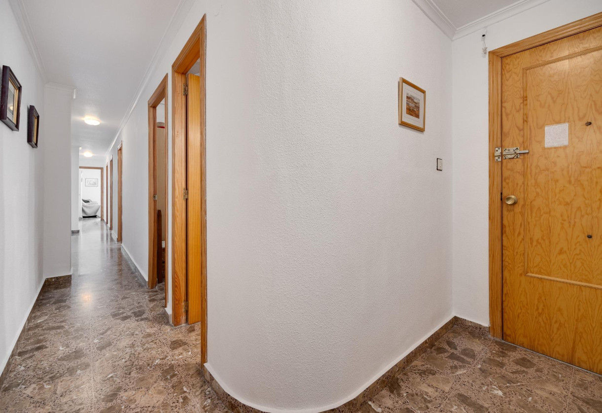 Rynek wtórny · Apartment · Torrevieja · Playa del cura