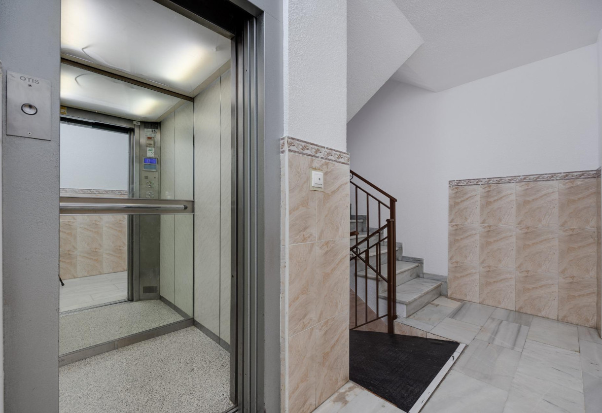 Rynek wtórny · Apartment · Torrevieja · Playa del cura