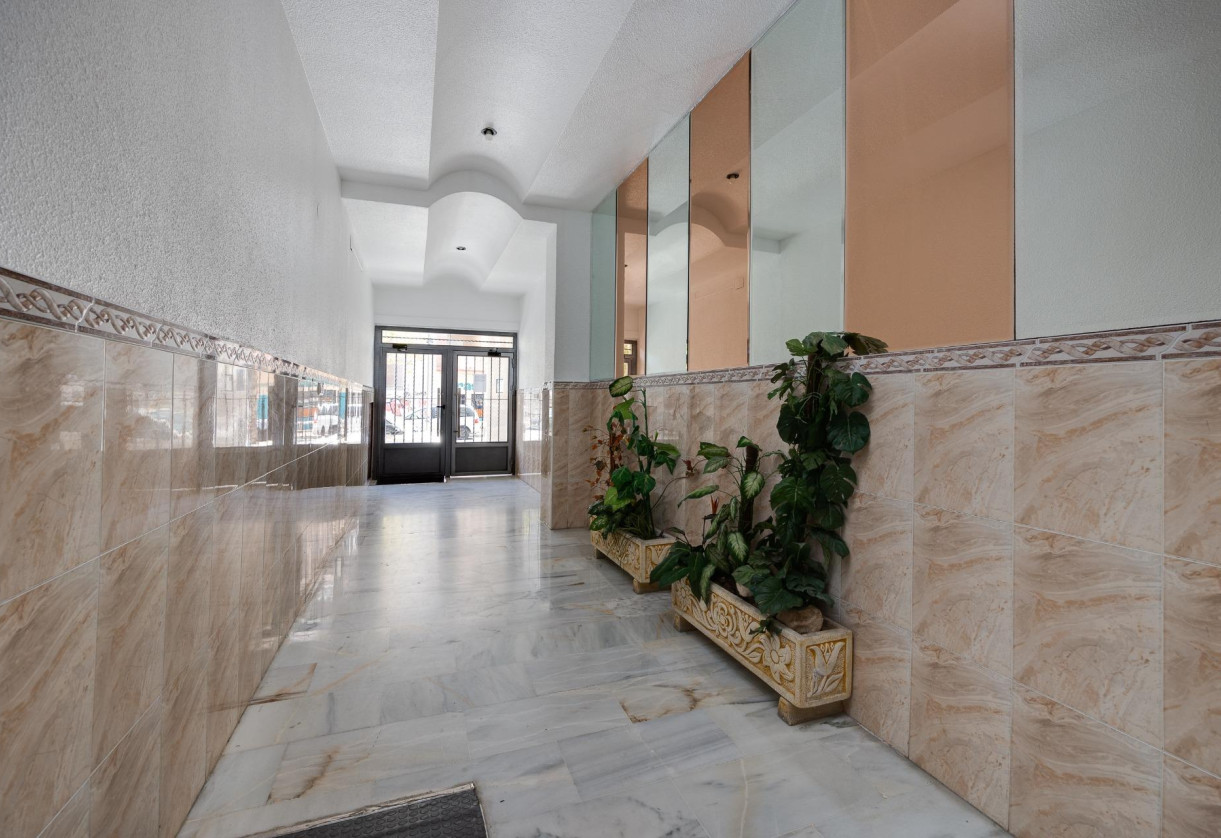 Rynek wtórny · Apartment · Torrevieja · Playa del cura