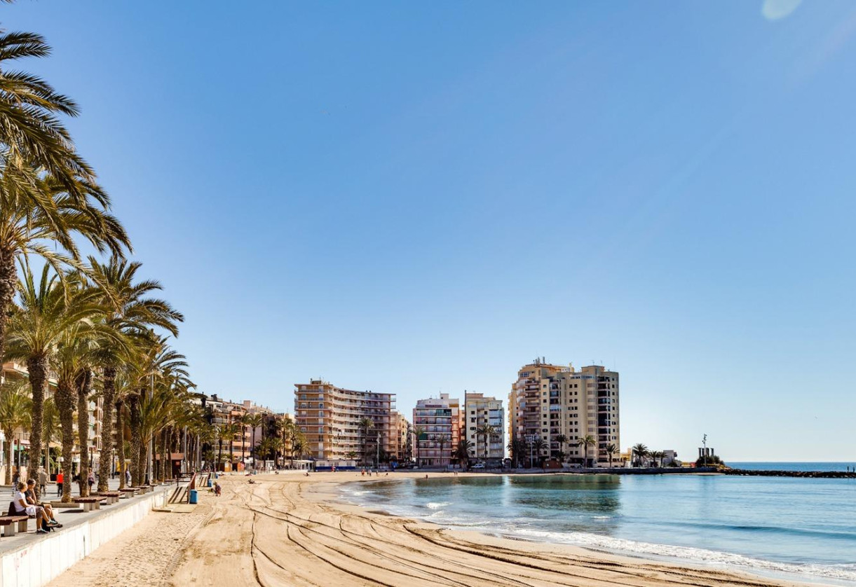 Rynek wtórny · Apartment · Torrevieja · Playa del cura