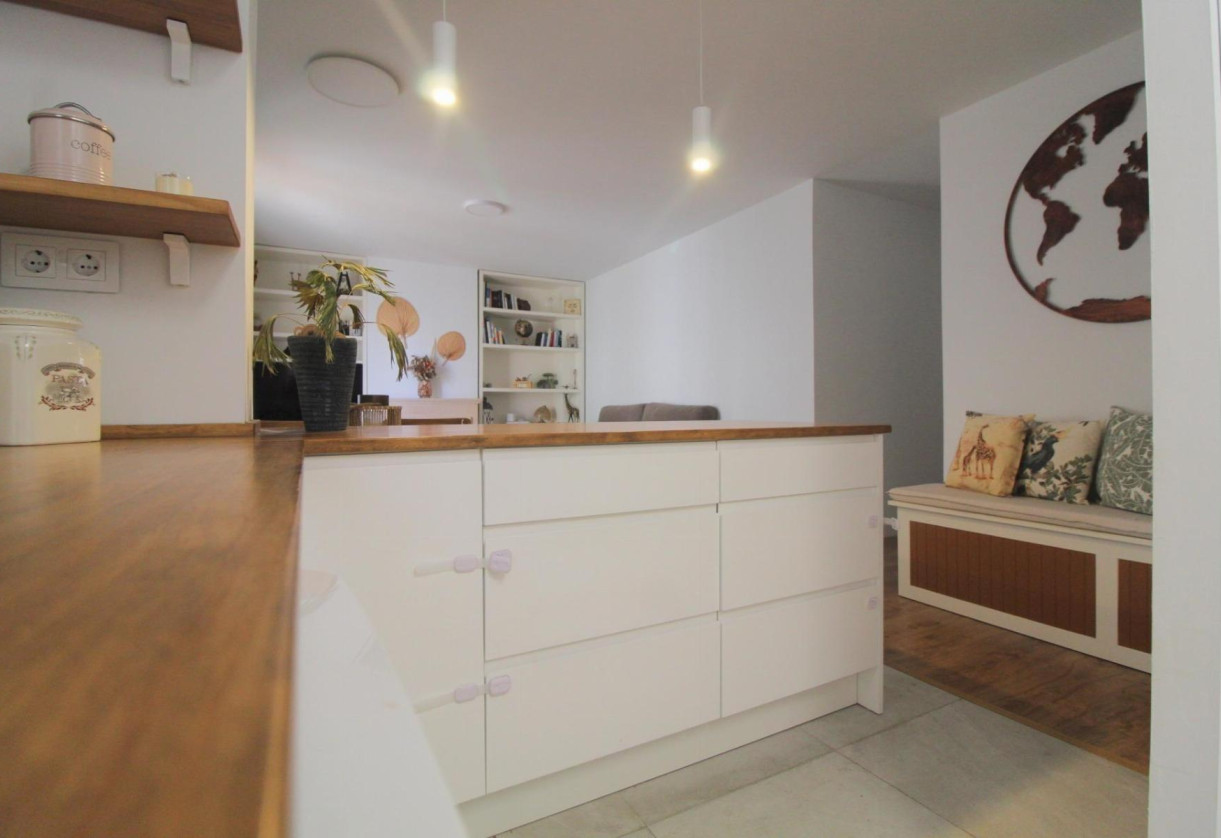 Rynek wtórny · APARTAMENTO · Torrevieja · La Veleta