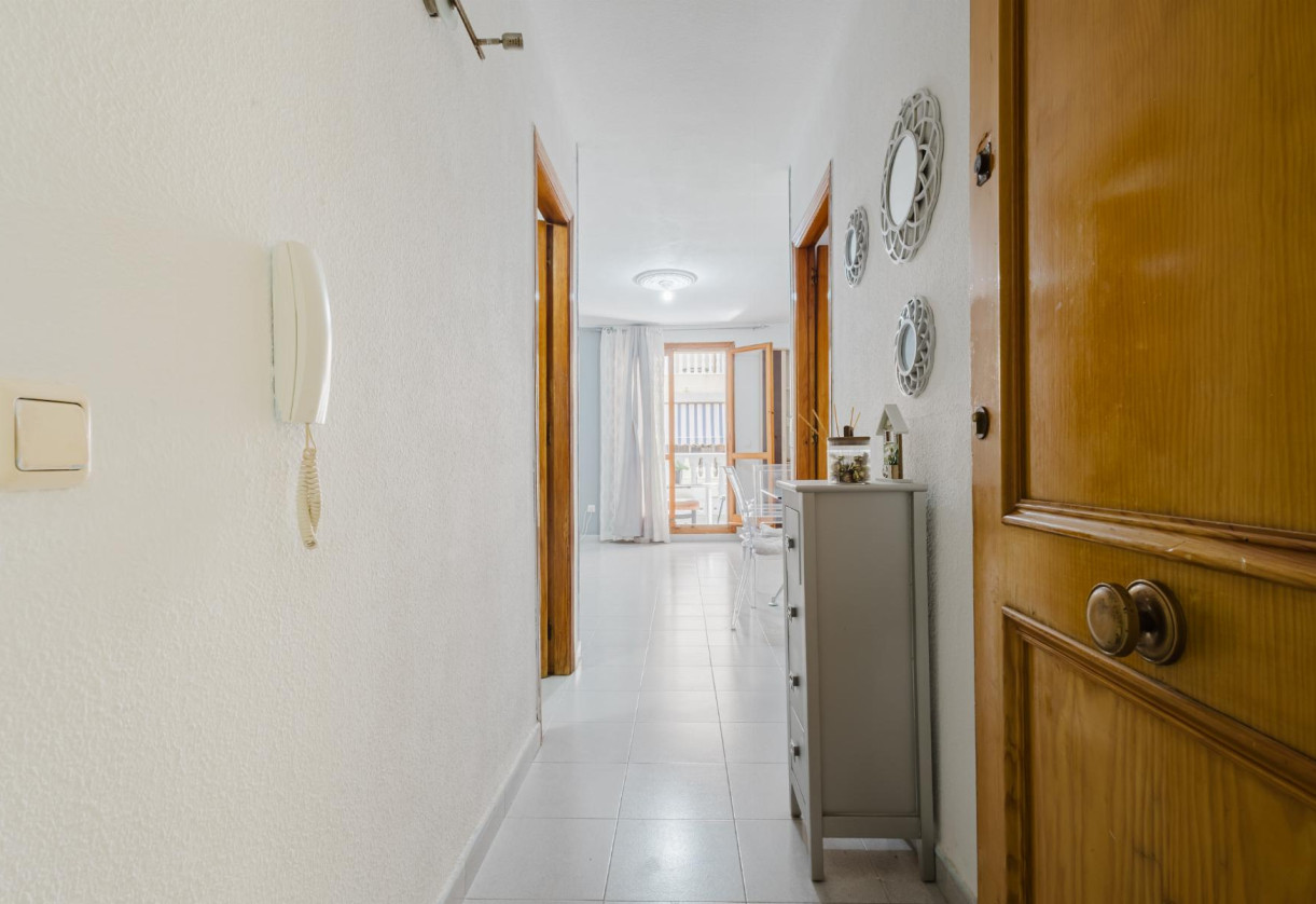 Rynek wtórny · APARTAMENTO · Torrevieja · Playa de La Acequion