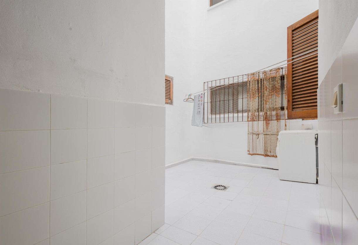 Rynek wtórny · APARTAMENTO · Torrevieja · Playa de La Acequion