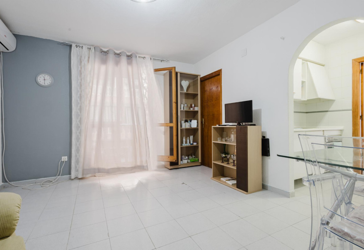 Rynek wtórny · APARTAMENTO · Torrevieja · Playa de La Acequion
