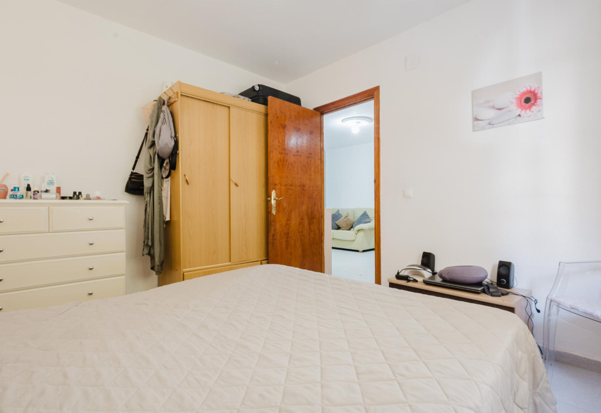 Rynek wtórny · APARTAMENTO · Torrevieja · Playa de La Acequion