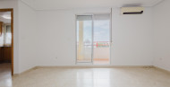 Rynek wtórny · APARTAMENTO · Torrevieja · Centro