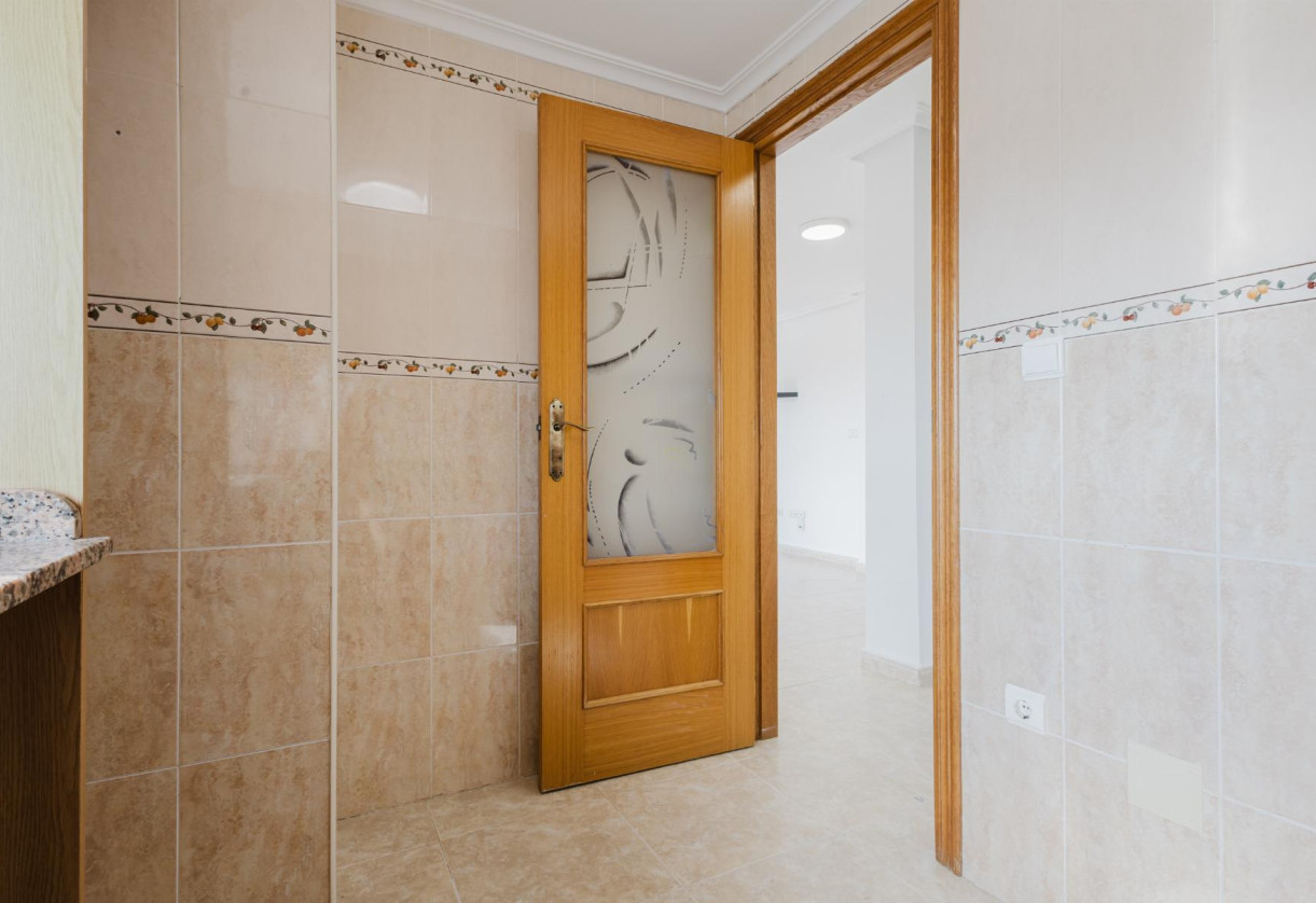 Rynek wtórny · APARTAMENTO · Torrevieja · Centro
