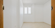 Rynek wtórny · APARTAMENTO · Torrevieja · Centro