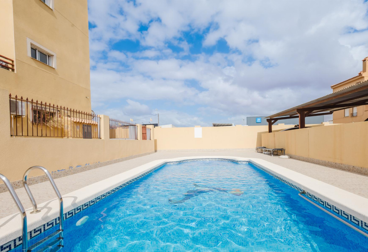Rynek wtórny · APARTAMENTO · Torrevieja · Centro