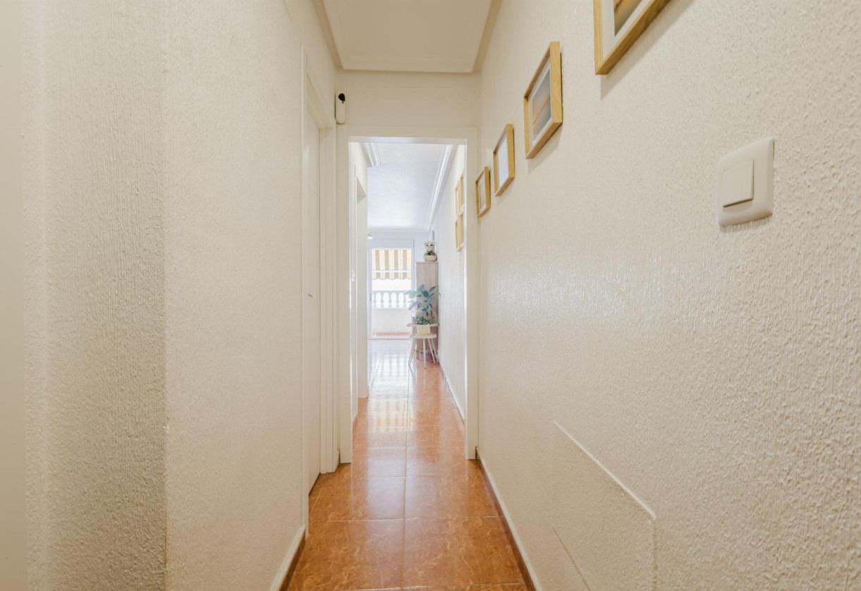 Rynek wtórny · APARTAMENTO · Torrevieja · Centro