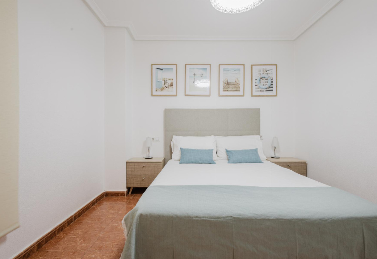 Rynek wtórny · APARTAMENTO · Torrevieja · Centro