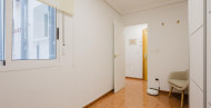 Rynek wtórny · APARTAMENTO · Torrevieja · Centro