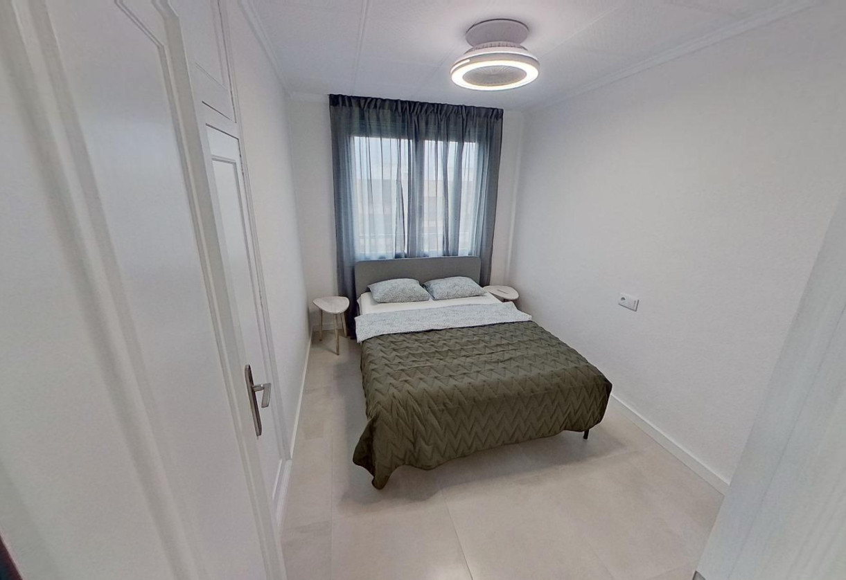 Rynek wtórny · APARTAMENTO · Torrevieja · Playa del Acequión