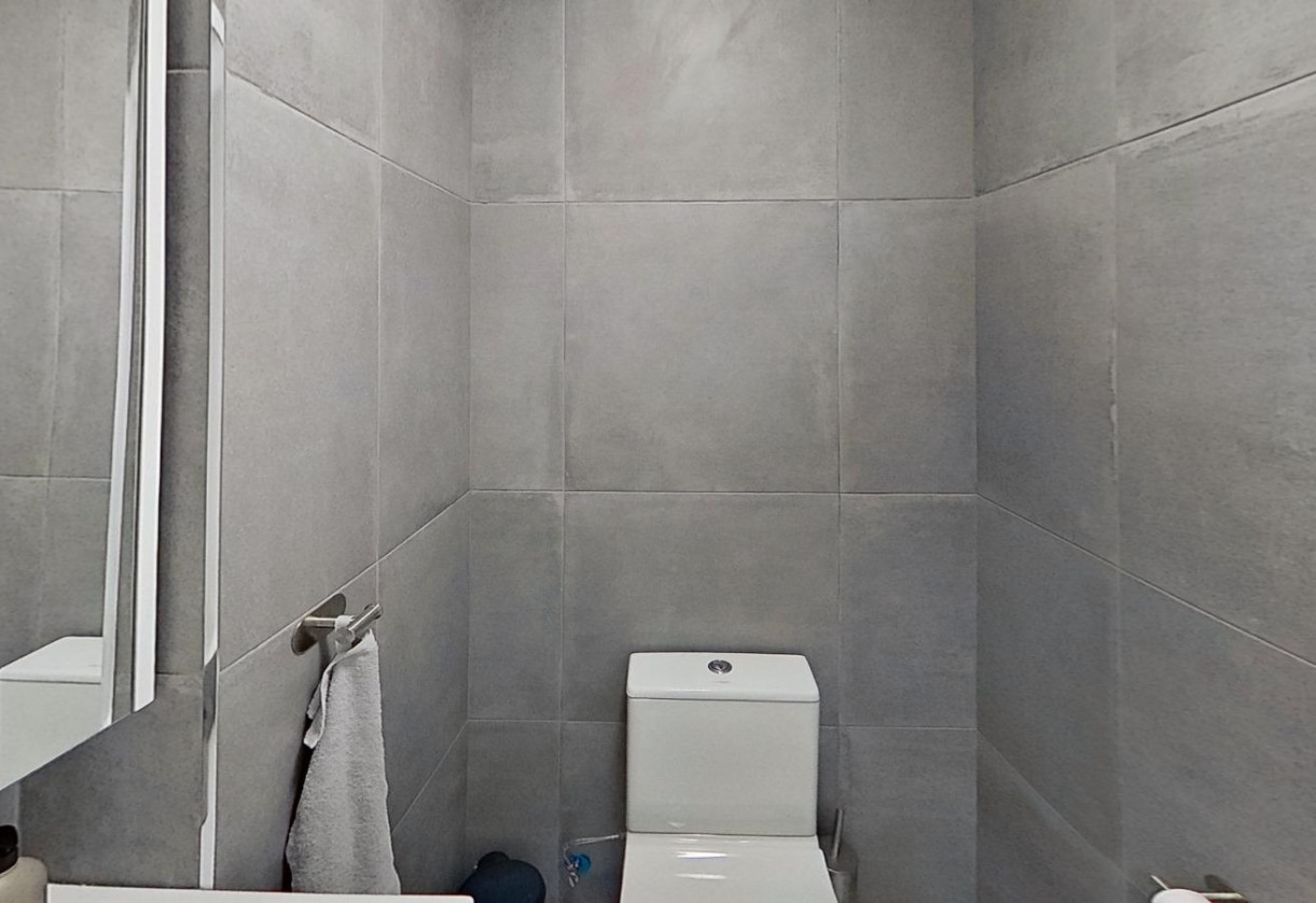 Rynek wtórny · APARTAMENTO · Torrevieja · Playa del Acequión