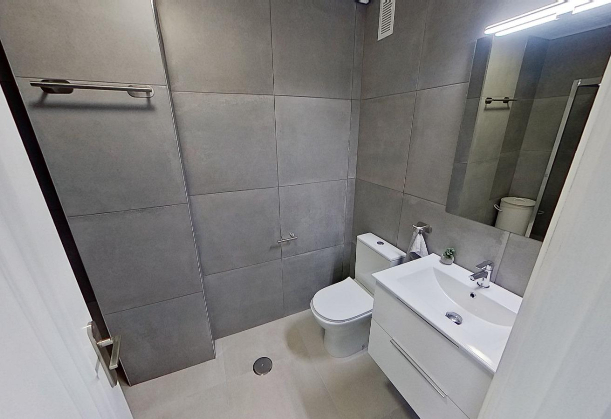 Rynek wtórny · APARTAMENTO · Torrevieja · Playa del Acequión