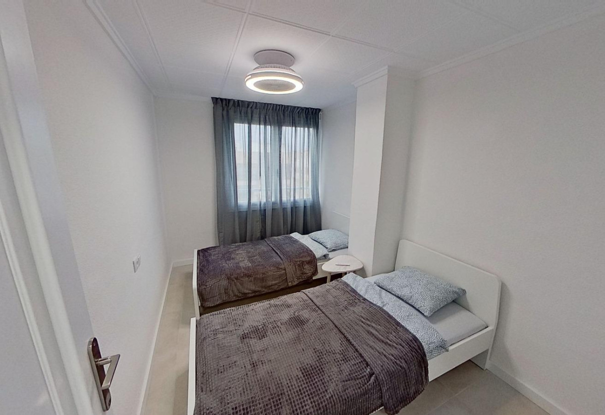 Rynek wtórny · APARTAMENTO · Torrevieja · Playa del Acequión