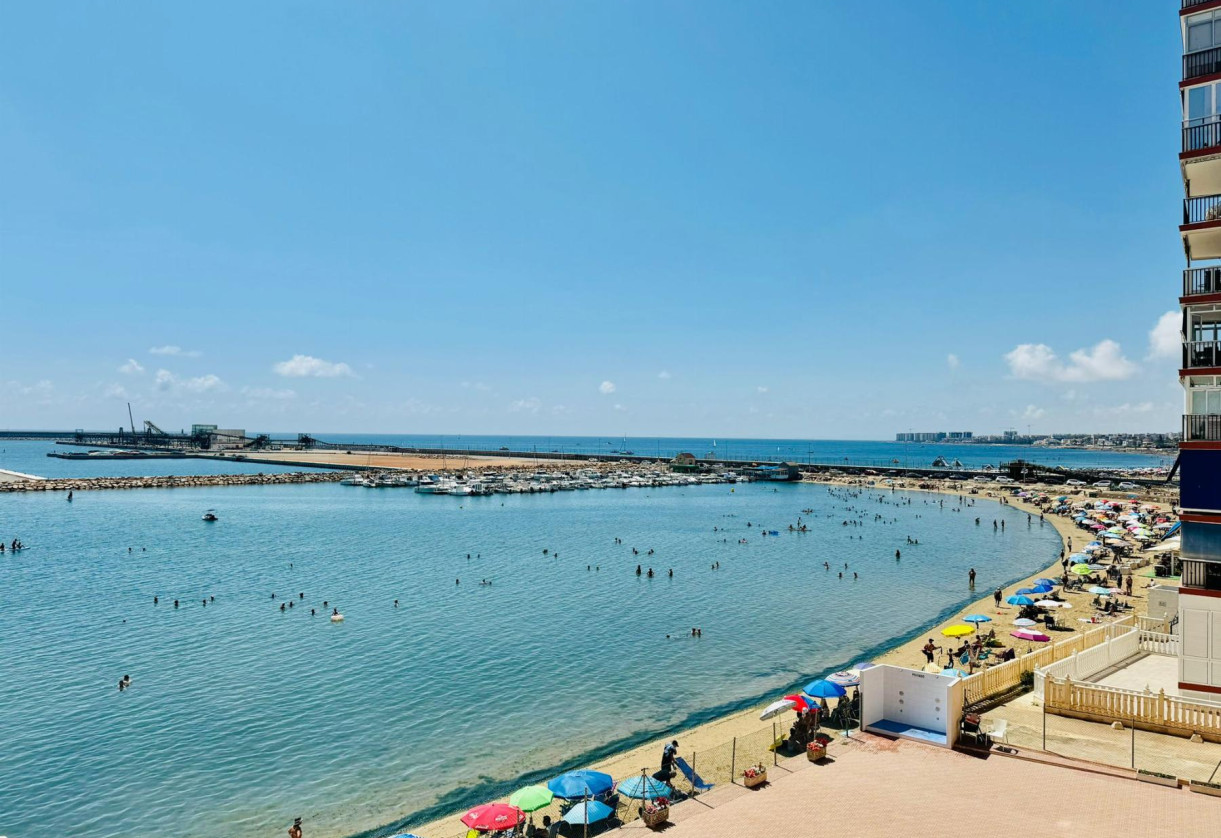 Rynek wtórny · APARTAMENTO · Torrevieja · Playa del Acequión