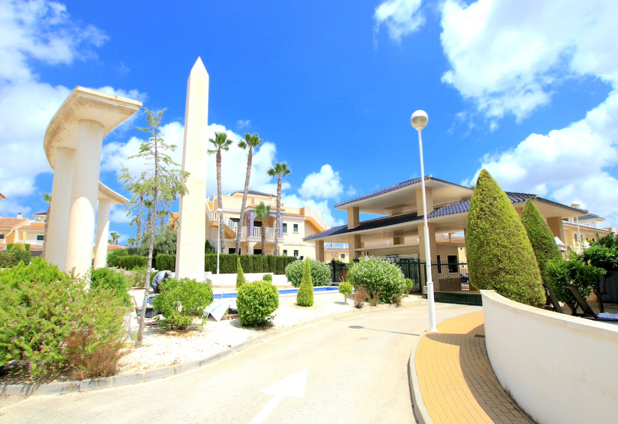 Sale · Townhouse · Ciudad Quesada - Doña Pepa