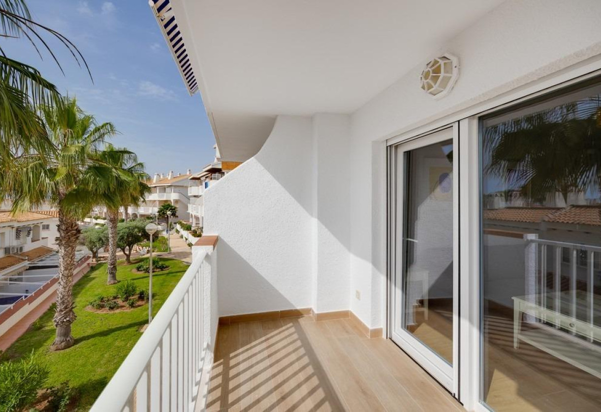Resale · Apartment · Orihuela Costa · Campoamor