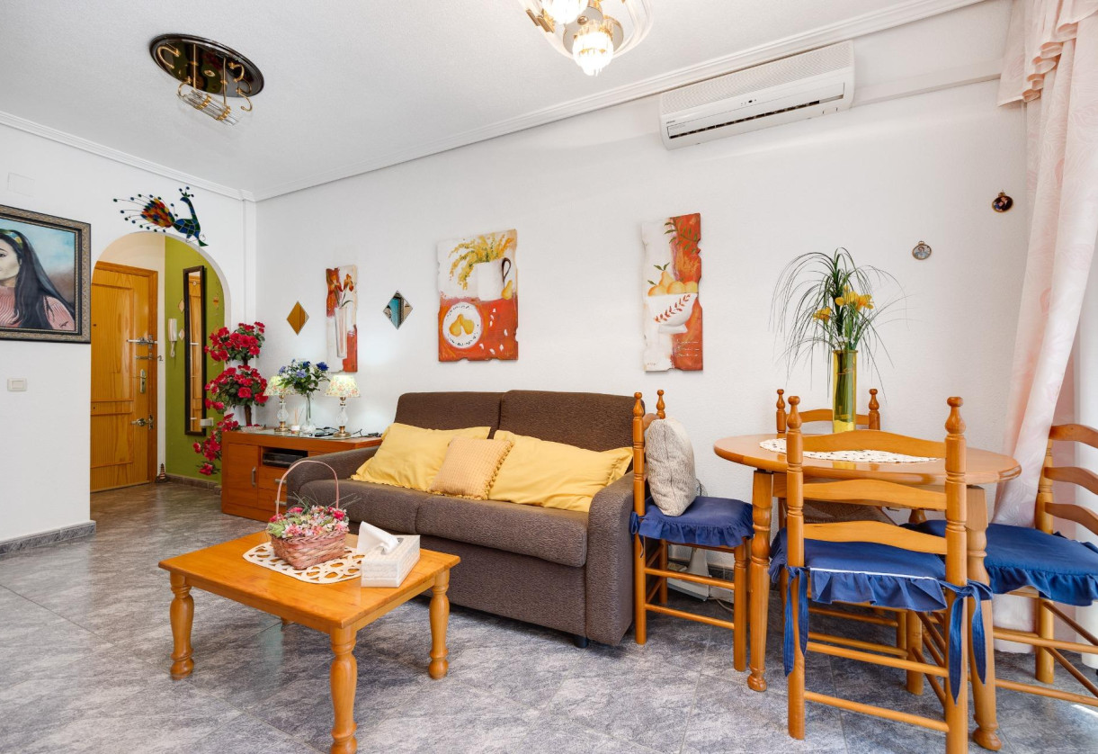 Resale · Apartment · Torrevieja · Playa del cura