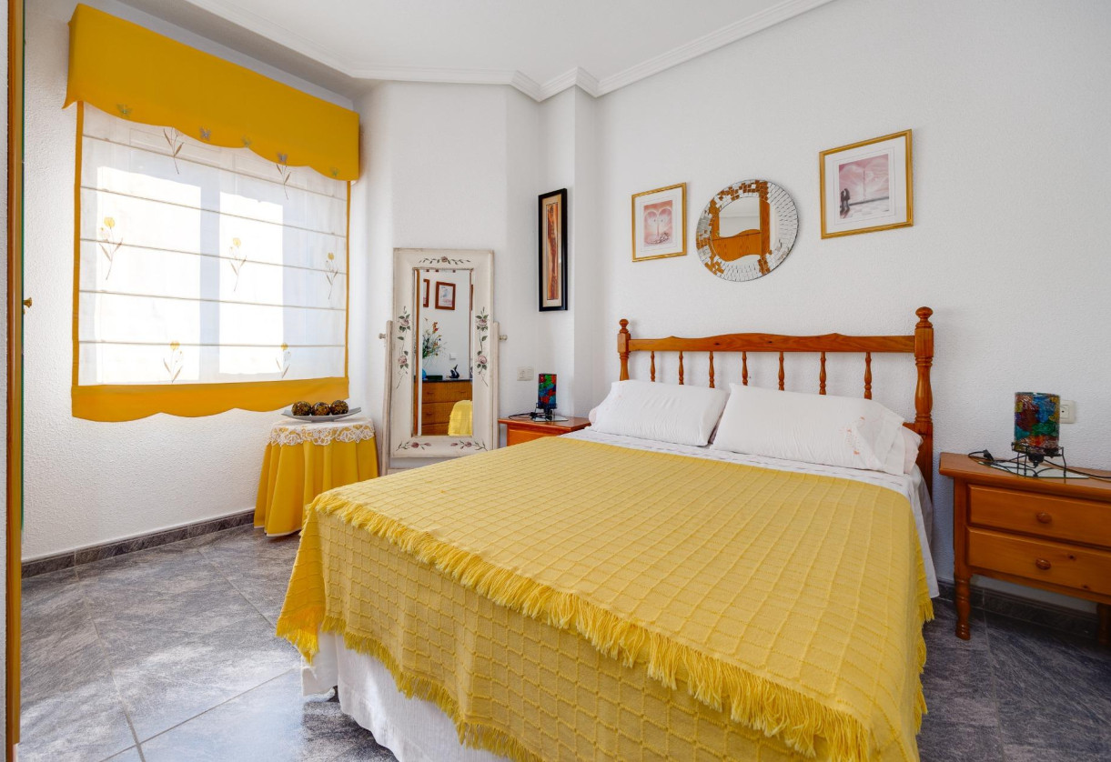 Resale · Apartment · Torrevieja · Playa del cura