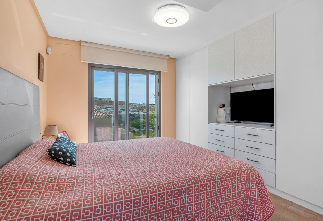 Resale · Villa · Benijofar