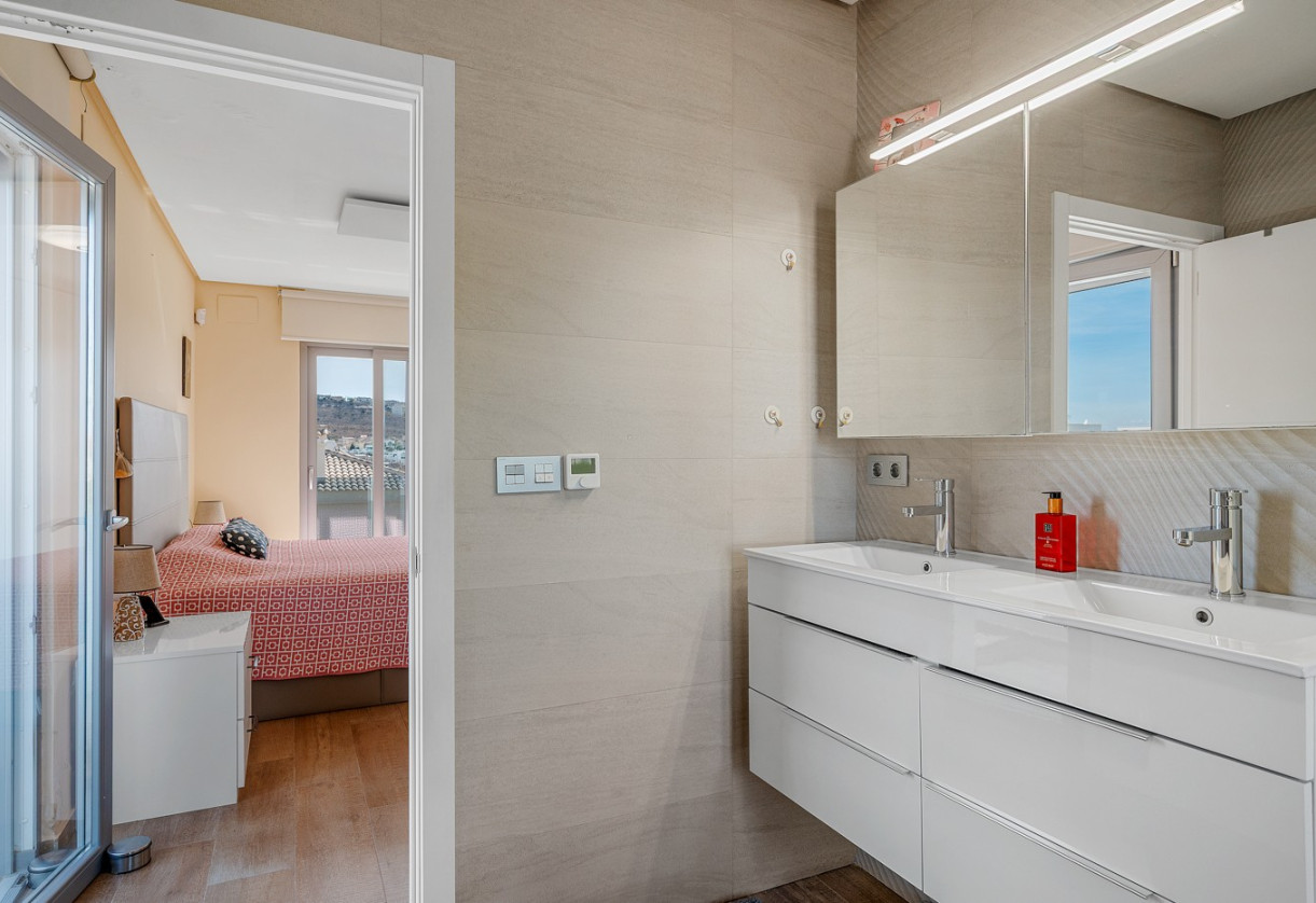 Resale · Villa · Benijofar