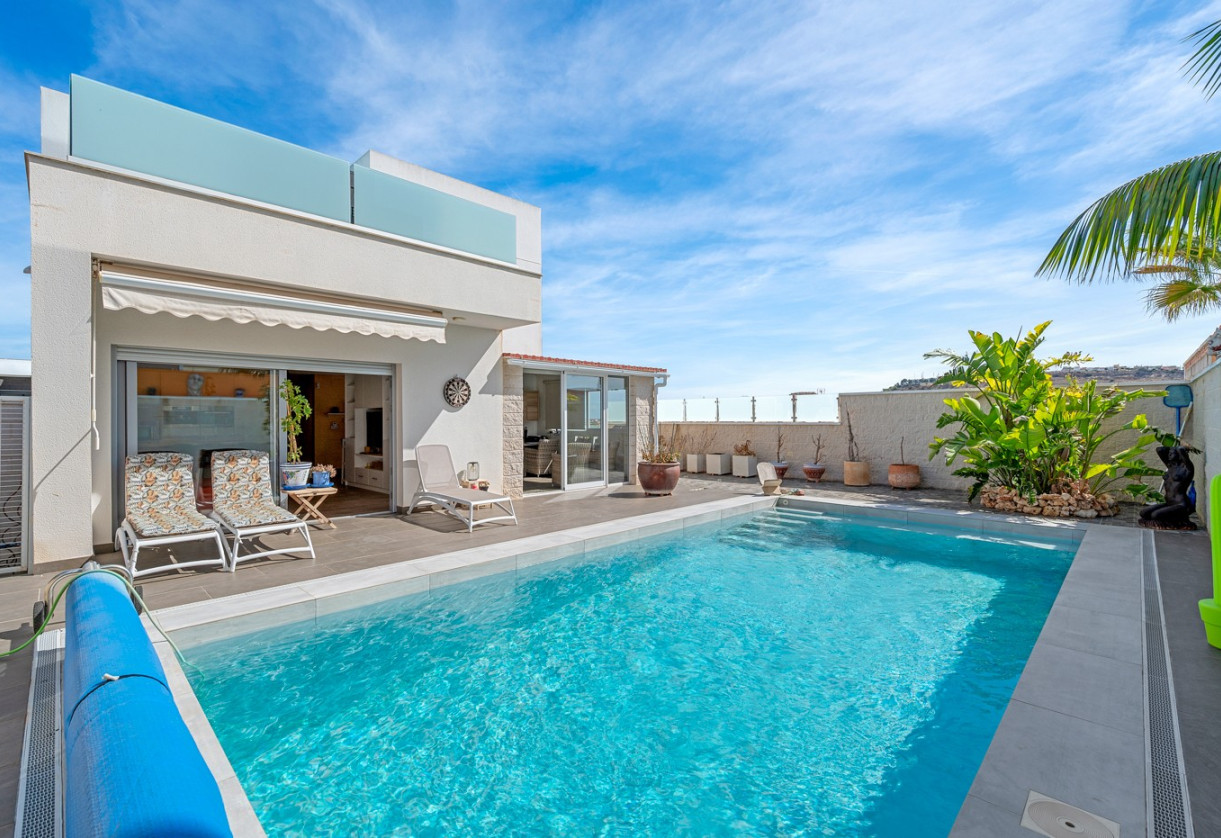 Resale · Villa · Benijofar