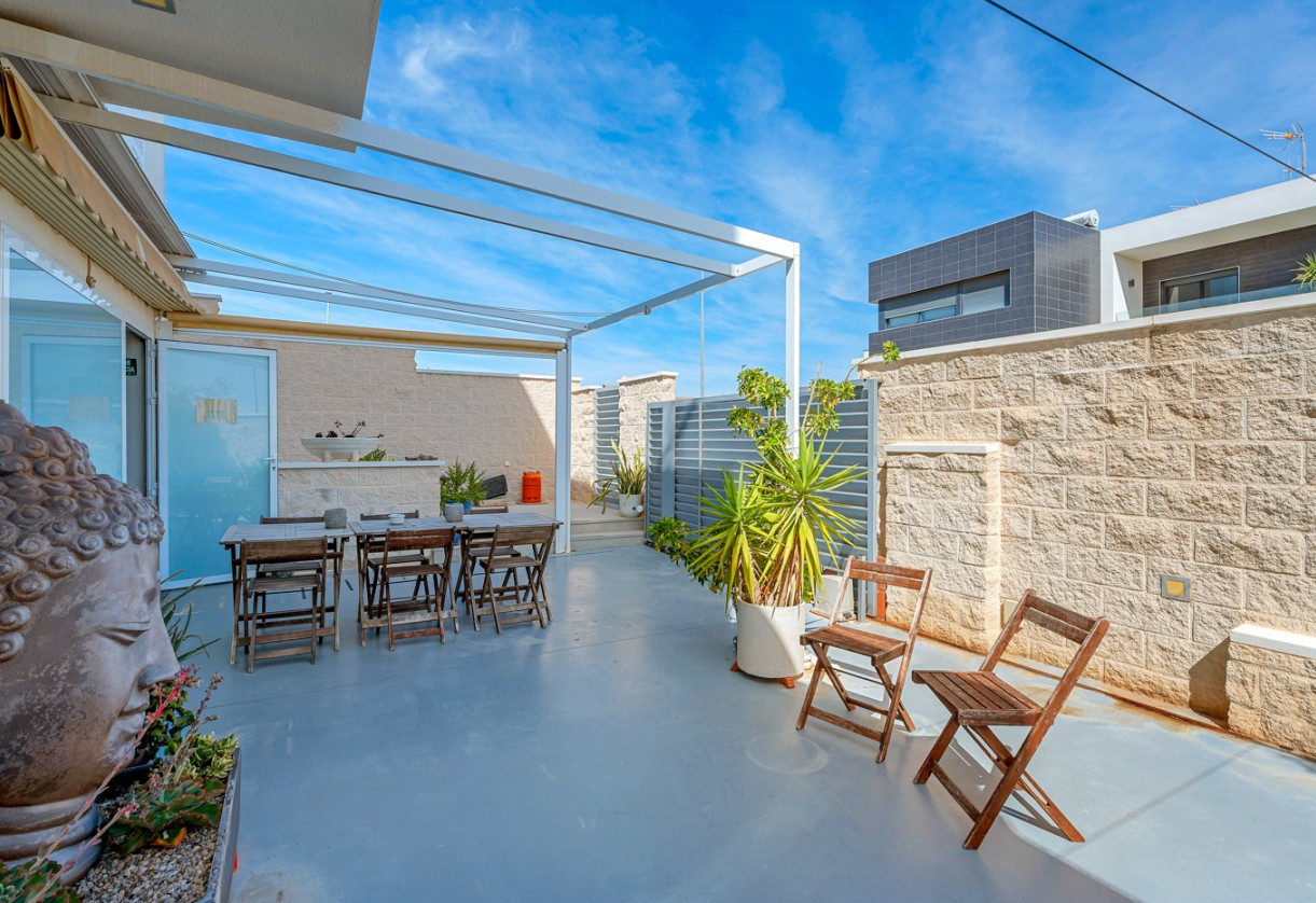 Resale · Villa · Benijofar