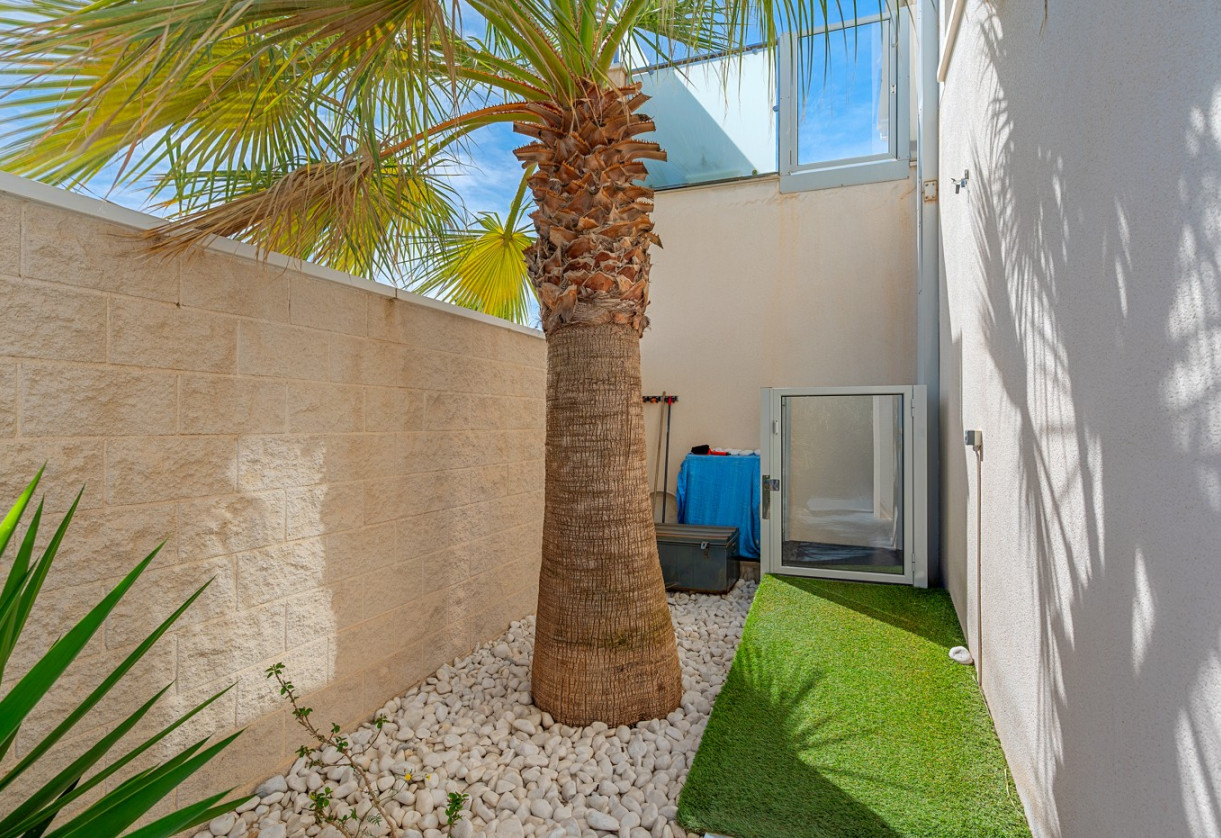 Resale · Villa · Benijofar