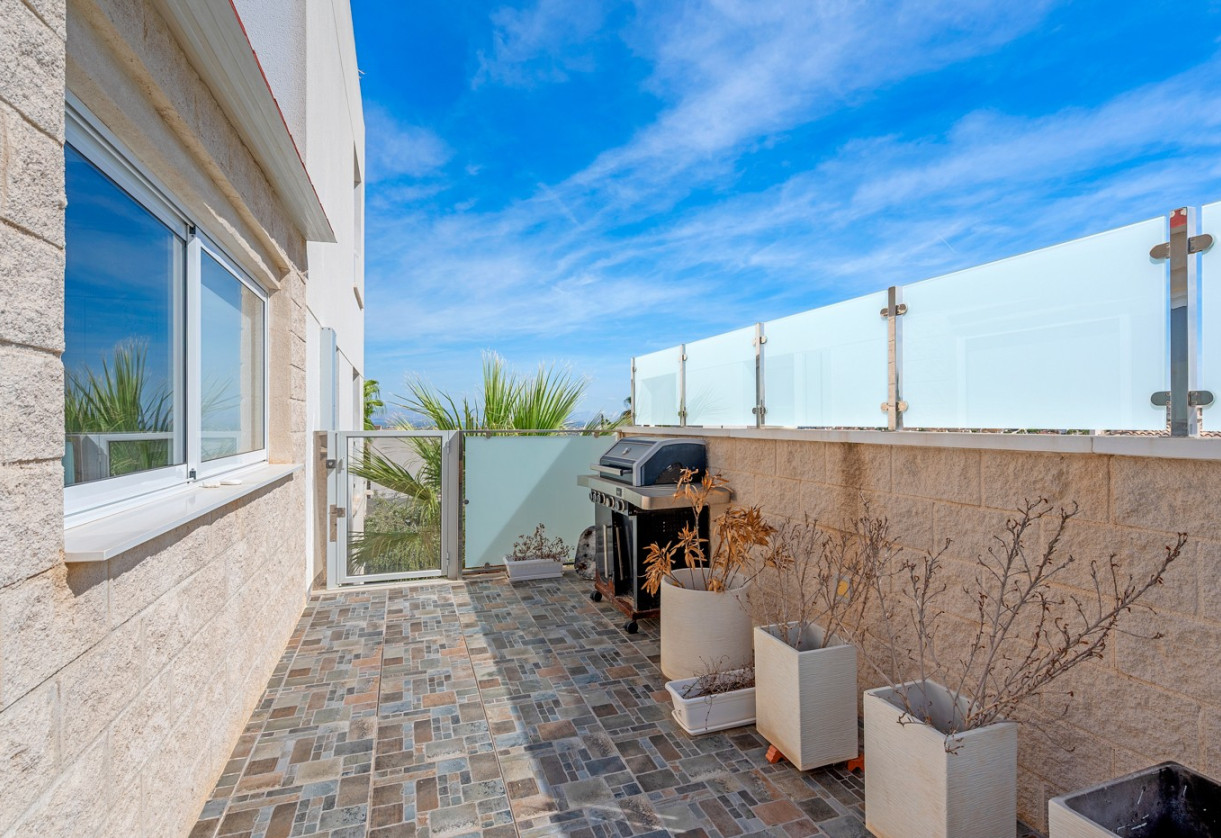 Resale · Villa · Benijofar