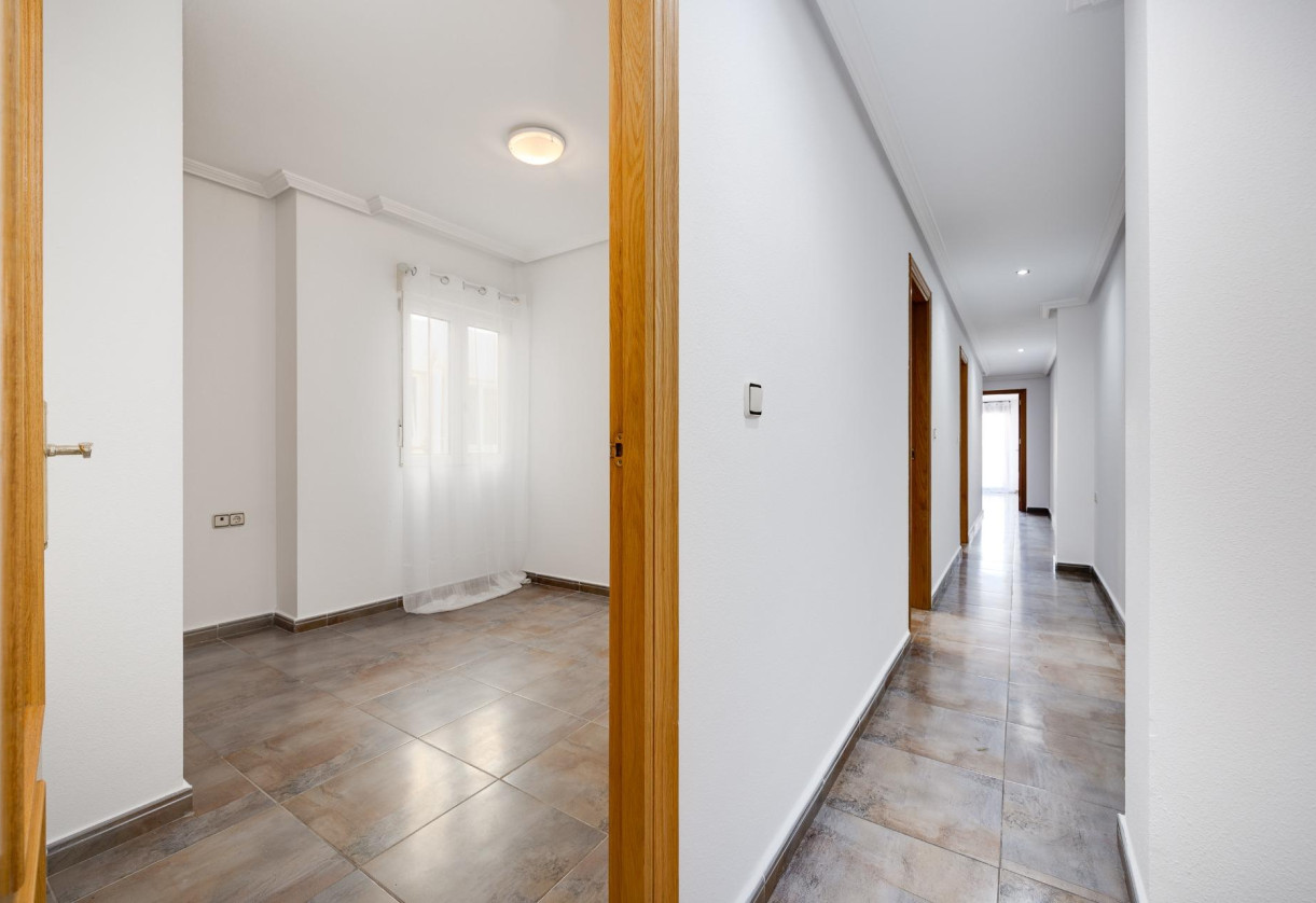 Sale · penthouse · Torrevieja · Centro