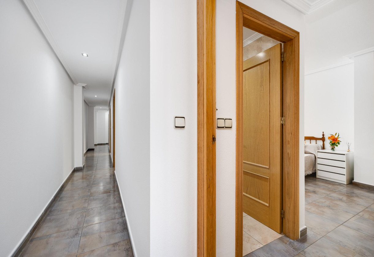 Sale · penthouse · Torrevieja · Centro