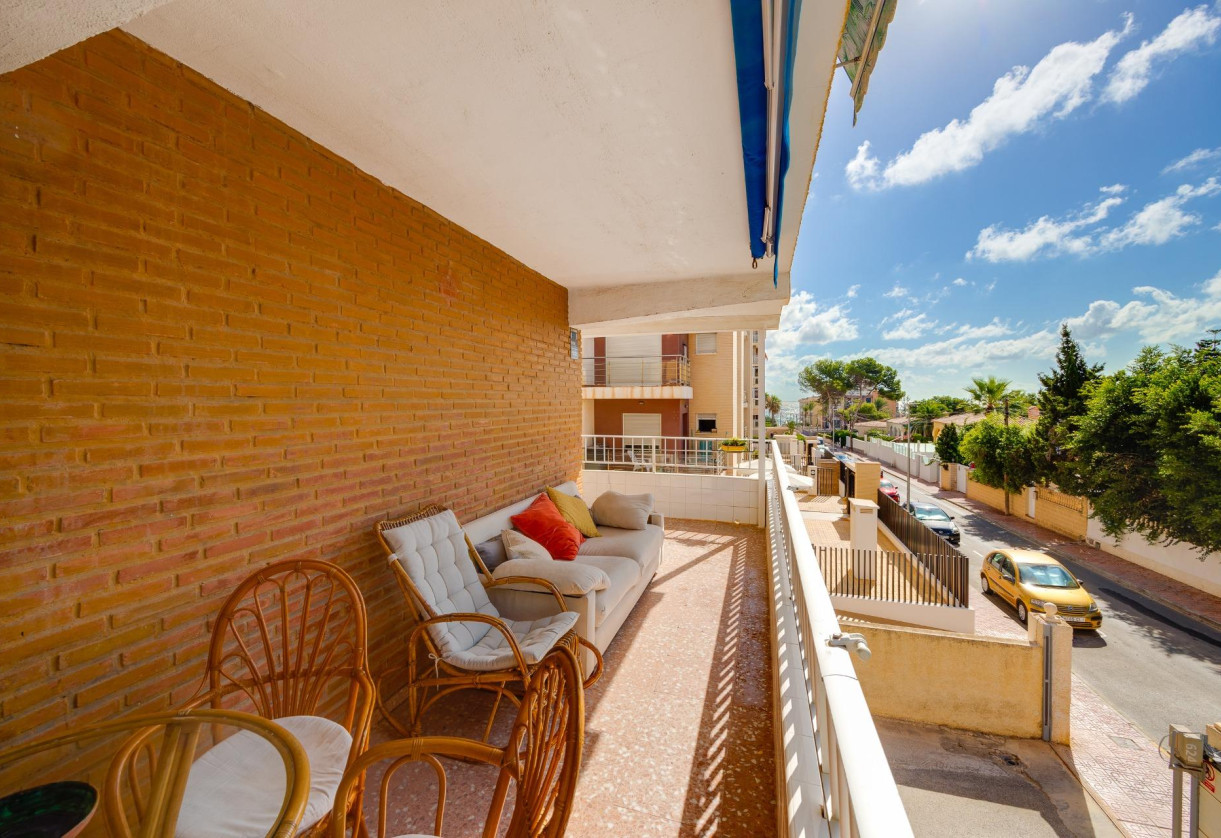Rynek wtórny · Apartment · Torrevieja · Punta prima