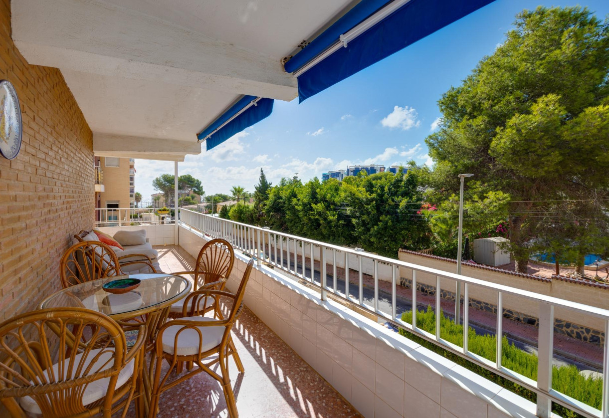 Rynek wtórny · Apartment · Torrevieja · Punta prima