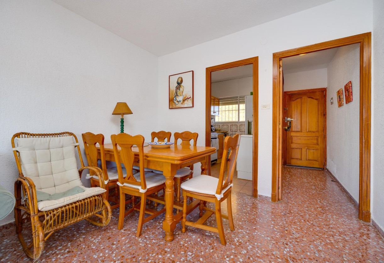 Rynek wtórny · Apartment · Torrevieja · Punta prima