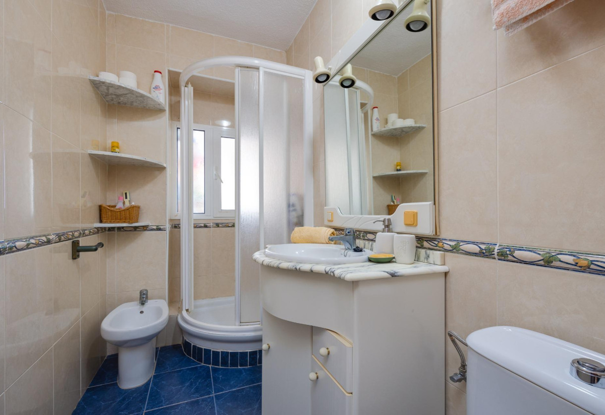 Rynek wtórny · Apartment · Torrevieja · Punta prima