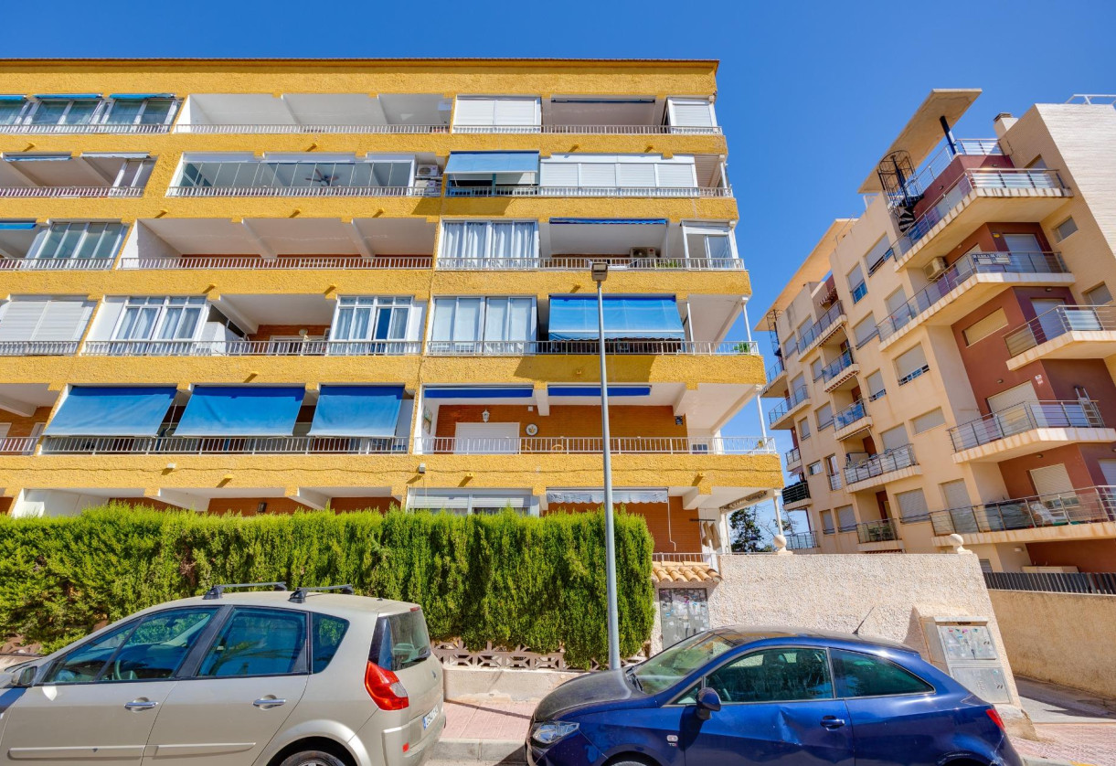 Rynek wtórny · Apartment · Torrevieja · Punta prima