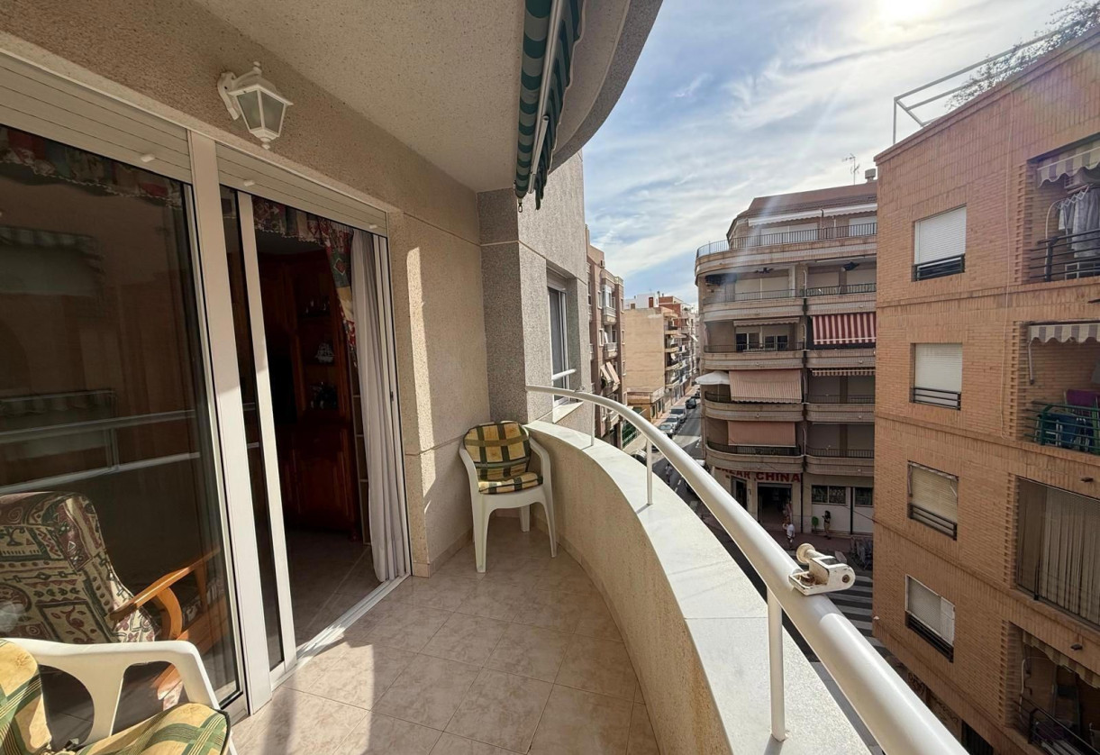 Rynek wtórny · Apartment · Torrevieja