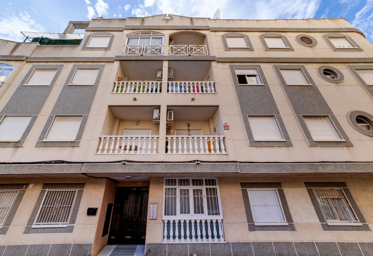 Reventa · Apartment · Torrevieja · Centro