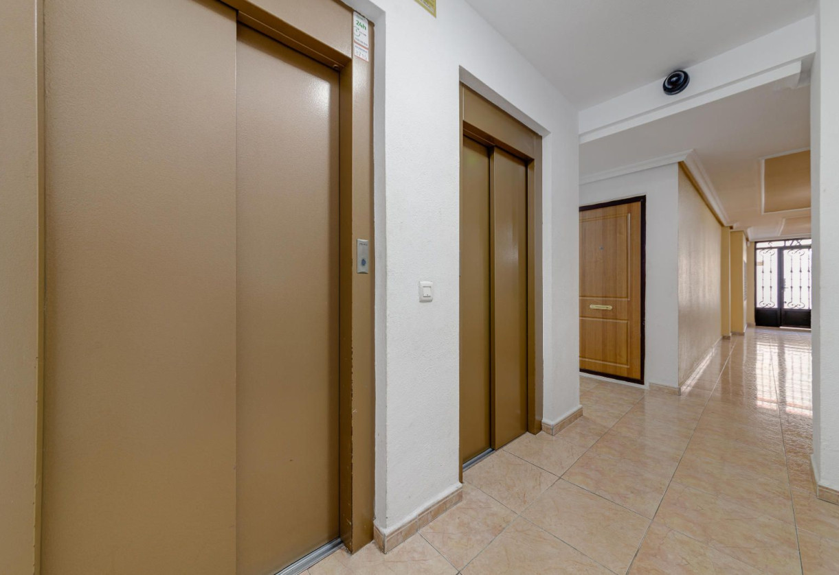 Reventa · Apartment · Torrevieja · Centro