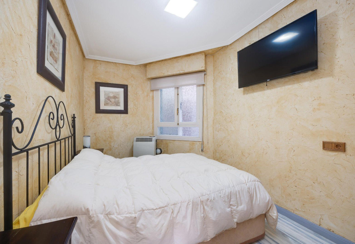 Resale · Apartment · Torrevieja · Acequion