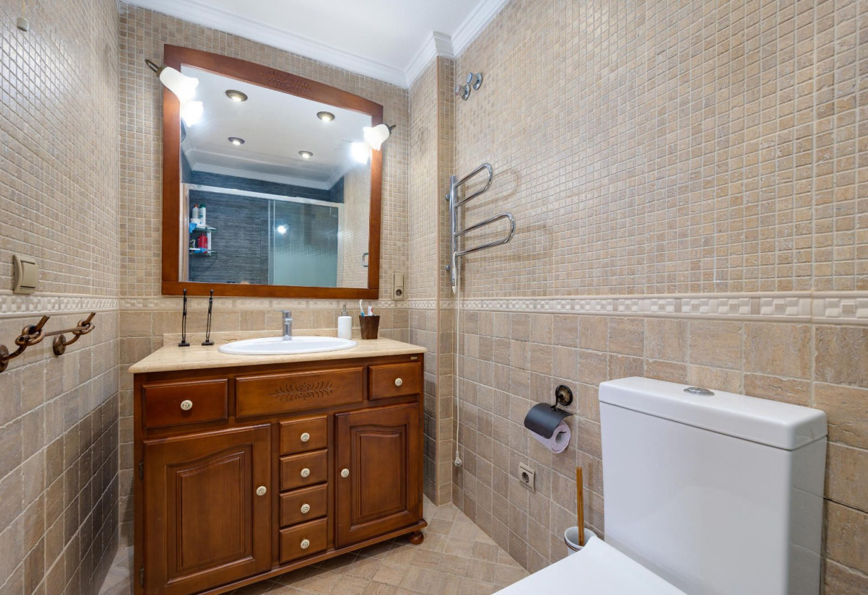 Resale · Apartment · Torrevieja · Acequion