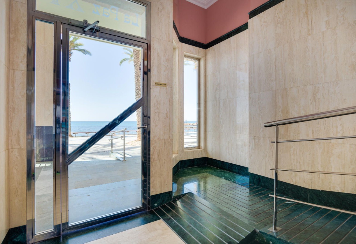 Reventa · Apartment · Torrevieja